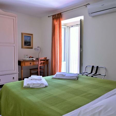 B&B Al Teatro Massimo Κατάνια Εξωτερικό φωτογραφία