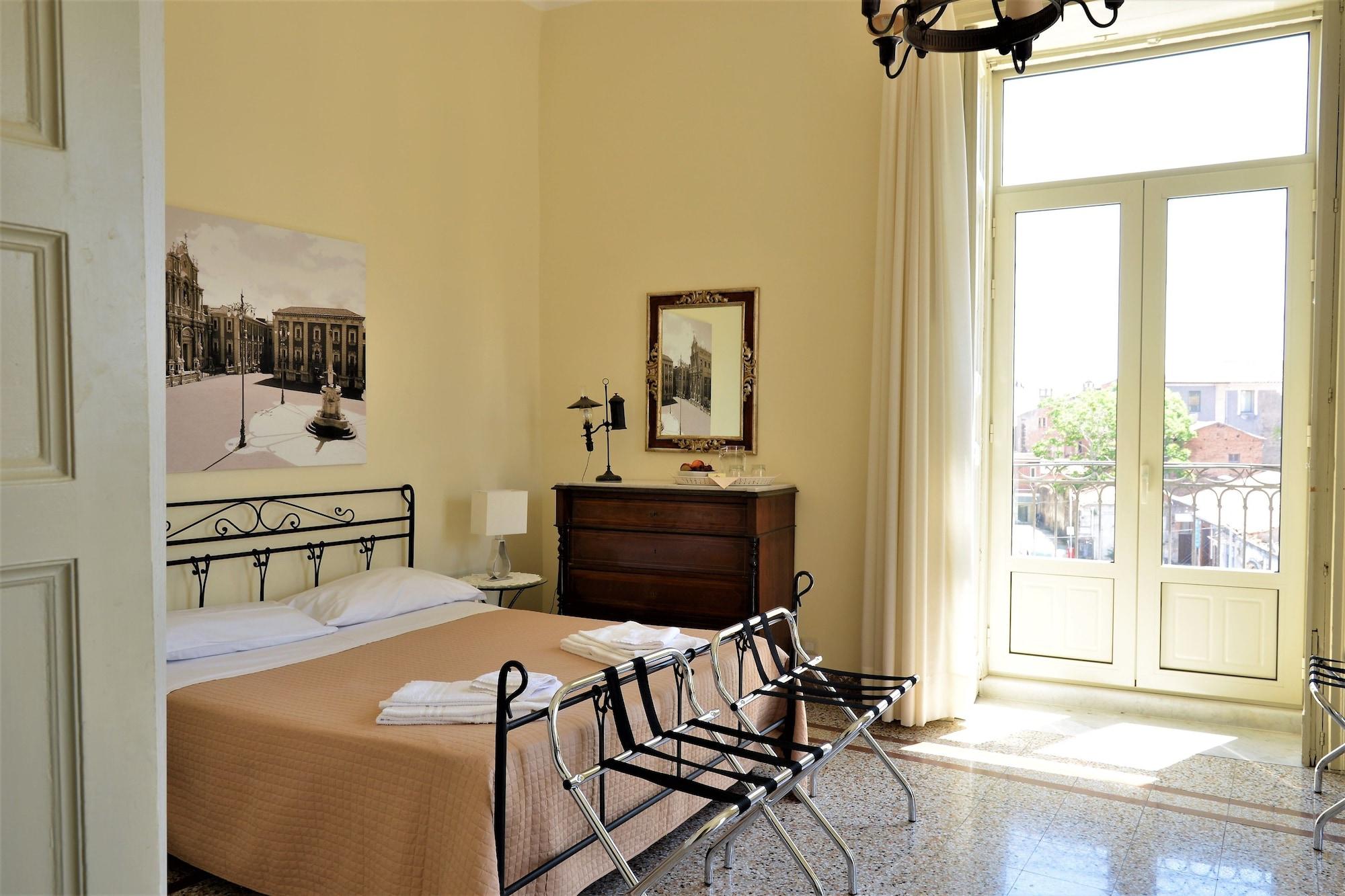 B&B Al Teatro Massimo Κατάνια Εξωτερικό φωτογραφία