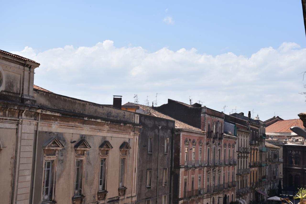 B&B Al Teatro Massimo Κατάνια Εξωτερικό φωτογραφία