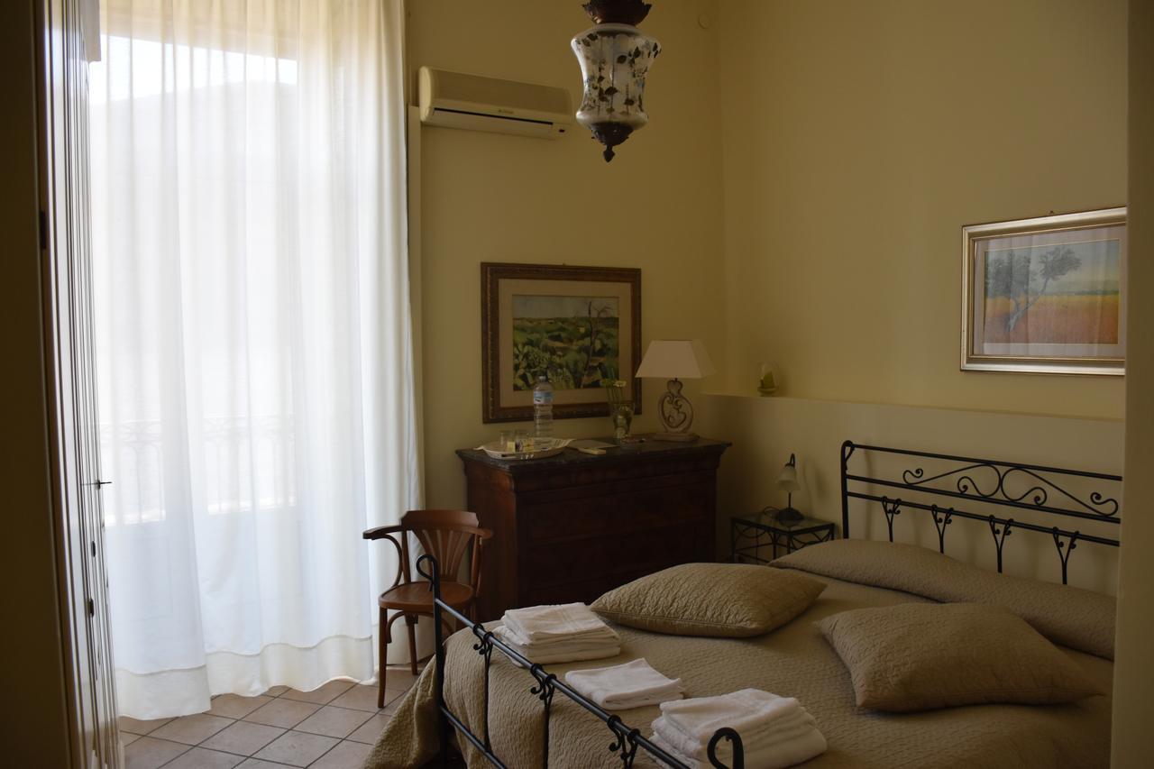 B&B Al Teatro Massimo Κατάνια Εξωτερικό φωτογραφία