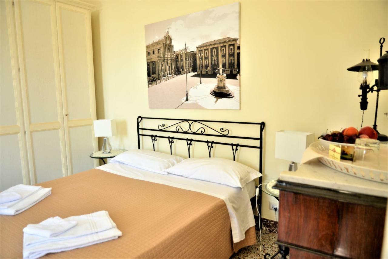 B&B Al Teatro Massimo Κατάνια Εξωτερικό φωτογραφία