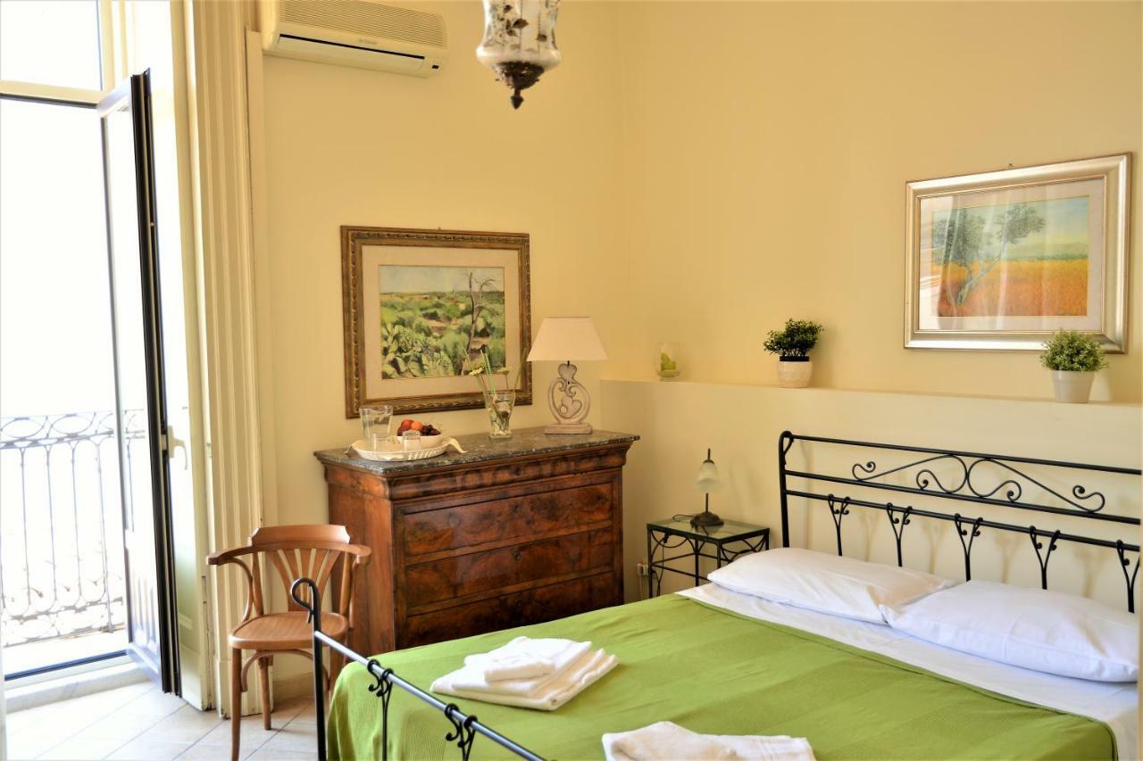 B&B Al Teatro Massimo Κατάνια Εξωτερικό φωτογραφία