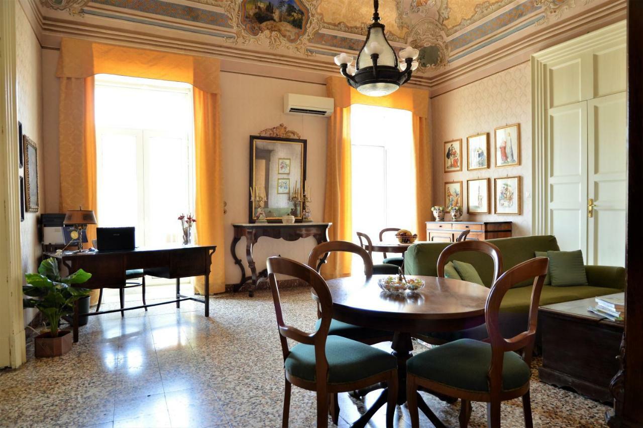 B&B Al Teatro Massimo Κατάνια Εξωτερικό φωτογραφία